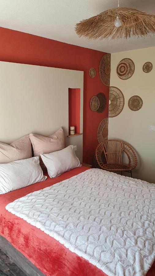 ボーケール Le Petit Coin De Provence Bed & Breakfast エクステリア 写真